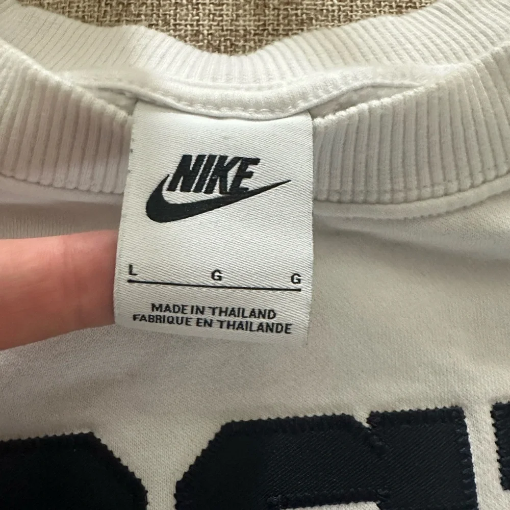 Women’s Nike PSU sweatshirt - Picture 4 of 4